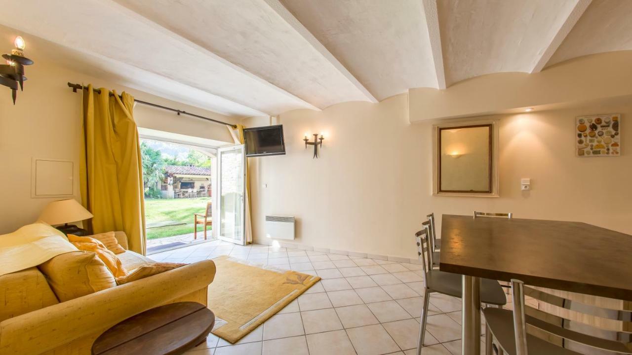La Campagne St Lazare - Restaurant Chambres D'Hotes Piscine & Spa Forcalquier Exteriér fotografie